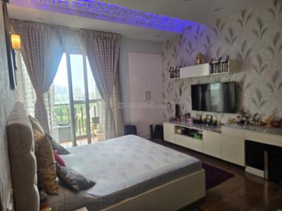 Bedroom Image of 2450 Sq.ft 3 BHK Apartment / Flat for sale in Prateek Edifice, Sector 107 Noida for Rs. 60000000