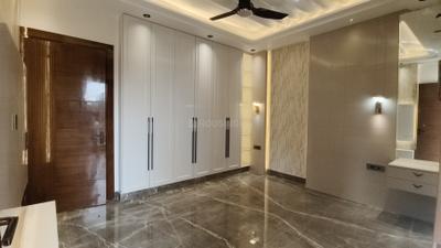 Bedroom Image of 2200 Sq.ft 4 BHK Builder Floor for sale in Kaushambi Ghaziabad for Rs. 32500000
