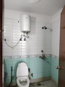 Common Bathroom Two Image of 1850 Sq.ft 3 BHK Apartment / Flat for sale in Sector 7 Dwarka New Delhi for Rs. 26800000