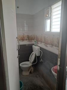 Bathroom Image of 850 Sq.ft 2 BHK Apartment / Flat for rent in Bama Nagar Madurai for Rs. 19000