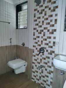 Common Bathroom Image of 910 Sq.ft 1 BHK Apartment / Flat for rent in Kasarvadavali Thane for Rs. 35000