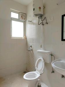 Common Bathroom Image of 710 Sq.ft 2 BHK Apartment / Flat for sale in Shree Vardhman Mantra, Sector 67 Gurgaon for Rs. 7250000
