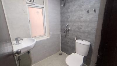 Image of 800 Sq.ft 2 BHK Apartment / Flat for rent in Amrapali Dream Valley 2, Noida Extension, Greater Noida for Rs. 18000