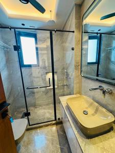 Bathroom Image of 2100 Sq.ft 3 BHK Independent House for sale in Sarvodaya Enclave New Delhi for Rs. 75000000