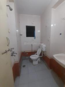 Bathroom Image of 1700 Sq.ft 3 BHK Apartment / Flat for rent in Laxmi Keshav Gaarav, Pratap Nagar Nagpur for Rs. 32000