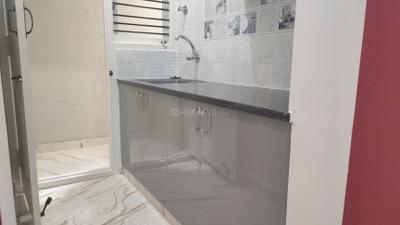 Kitchen Image of 600 Sq.ft 1 BHK Builder Floor for rent in Arakere Bengaluru for Rs. 16500