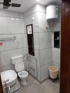 Bathroom Image of 500 Sq.ft 1 BHK Builder Floor for rent in Shalimar Bagh New Delhi for Rs. 23000