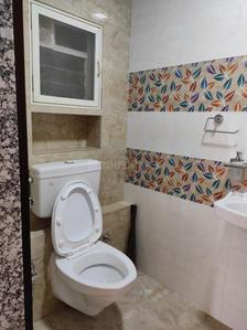 Bathroom Image of 885 Sq.ft 2 BHK Apartment / Flat for rent in DB Ozone, Dahisar East Mumbai for Rs. 27000