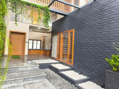Image of 13000 Sq.ft 5 BHK Independent House for sale in Pukkattupady, Kochi for Rs. 80000000