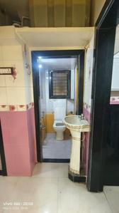 Bathroom Image of 625 Sq.ft 1 BHK Apartment / Flat for rent in Dombivli West Thane for Rs. 14000