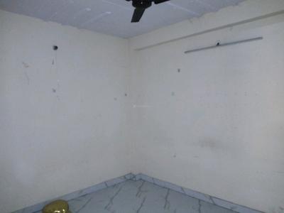 Bedroom Image of 900 Sq.ft 3 BHK Builder Floor for rent in Patparganj New Delhi for Rs. 30000