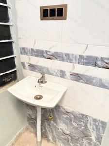 Bathroom Image of 1350 Sq.ft 2 BHK Independent House for rent in Malviya Nagar Jaipur for Rs. 12000