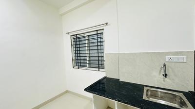 Kitchen Image of 750 Sq.ft 1 RK Builder Floor for rent in Indra Puri Colony Indore for Rs. 8000