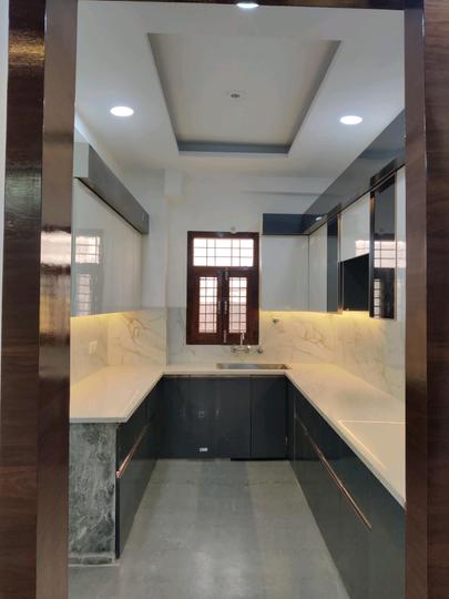 investors zone sector 3 vasundhara Main Image 1