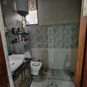 Bathroom Image of 1800 Sq.ft 3 BHK Builder Floor for sale in Palam Vihar Gurgaon for Rs. 20000000