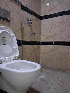 Common Bathroom Image of 1200 Sq.ft 3 BHK Apartment / Flat for sale in Hark Sai Homes 6, Sector 49 Noida for Rs. 6200000