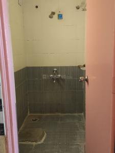 Bathroom Image of 650 Sq.ft 1 BHK Apartment / Flat for rent in Devarshi Complex, Narhe Pune for Rs. 13500