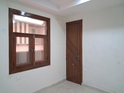 Bedroom Image of 1050 Sq.ft 2 BHK Apartment / Flat for sale in Sector 73 Noida for Rs. 4200000