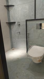 Bathroom Image of 1000 Sq.ft 1 BHK Builder Floor for rent in Koramangala Bengaluru for Rs. 37000