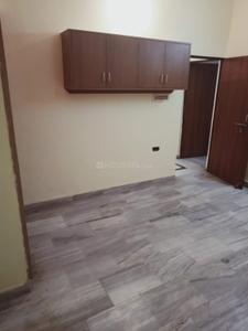 Bedroom Image of 1250 Sq.ft 2 BHK Builder Floor for rent in Gomti Nagar Lucknow for Rs. 15500