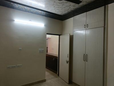 Bedroom Image of 1500 Sq.ft 2 BHK Apartment / Flat for rent in DDA Sector C Pocket 6, Vasant Kunj New Delhi for Rs. 70000