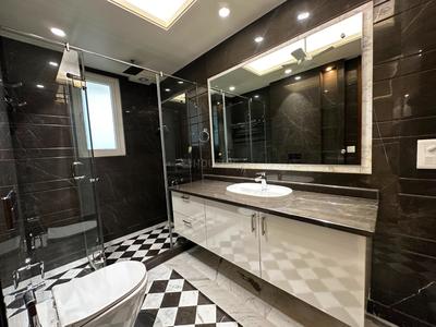 Image of 6300 Sq.ft 4.5 BHK Builder Floor for rent in Hauz Khas, New Delhi for Rs. 550000