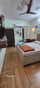 Bedroom Image of 1200 Sq.ft 3 BHK Apartment / Flat for sale in Dilshad Garden New Delhi for Rs. 15000000
