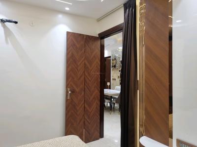 Bedroom Image of 1300 Sq.ft 4 BHK Apartment / Flat for sale in Uttam Nagar New Delhi for Rs. 13000000