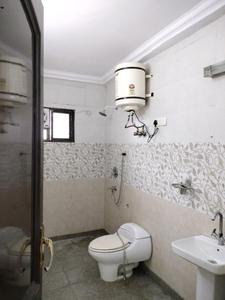 Common Bathroom Image of 1700 Sq.ft 3 BHK Apartment / Flat for sale in Sunny Valley Apartment, Sector 12 Dwarka New Delhi for Rs. 32900000