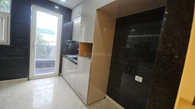 Kitchen Image of 1800 Sq.ft 3 BHK Builder Floor for rent in Hauz Khas New Delhi for Rs. 220000