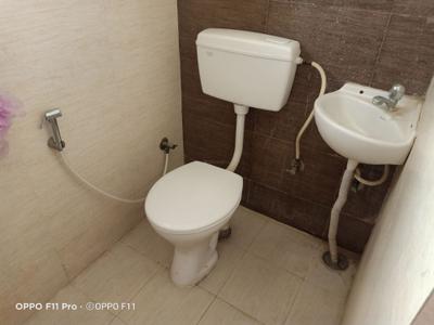 Bathroom Image of 650 Sq.ft 1 BHK Apartment / Flat for rent in Ruby Homes, Marathahalli Bengaluru for Rs. 17500