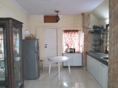 Kitchen Image of 1200 Sq.ft 2 BHK Builder Floor for rent in Mayur Vihar Phase 1 New Delhi for Rs. 32000
