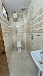 Image of 600 Sq.ft 2 BHK Independent House for rent in Trivani Apartment, Jhilmil Colony, New Delhi for Rs. 20000