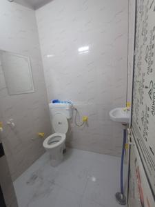 Bathroom Image of 220 Sq.ft 1 RK Builder Floor for rent in Sant Nirankari Colony RWA, Mukherjee Nagar New Delhi for Rs. 10500