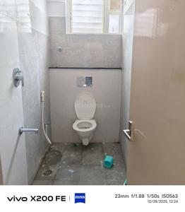 Bathroom Image of 680 Sq.ft 1 BHK Apartment / Flat for rent in C V Raman Nagar Bengaluru for Rs. 26000