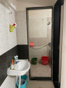 Bathroom Image of 610 Sq.ft 1 BHK Apartment / Flat for sale in Vista Luxuria, Hadapsar Pune for Rs. 5050000