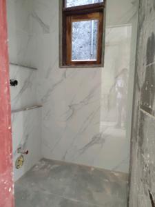 Common Bathroom Image of 1250 Sq.ft 3 BHK Builder Floor for rent in Chhattarpur New Delhi for Rs. 28000