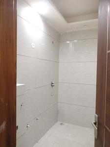 Common Bathroom Image of 1125 Sq.ft 2 BHK Builder Floor for sale in RPS Palm Drive, Sector 88 Faridabad for Rs. 11000000
