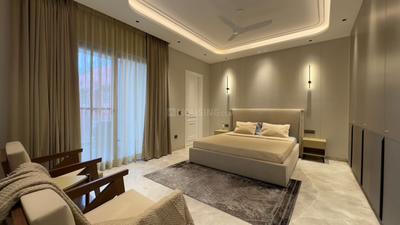 Bedroom Image of 2700 Sq.ft 4 BHK Builder Floor for sale in Greater Kailash II New Delhi for Rs. 115000000