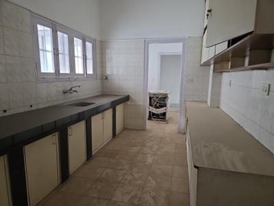 Kitchen Image of 2200 Sq.ft 3.5 BHK Apartment / Flat for rent in Sangamvadi Pune for Rs. 50000