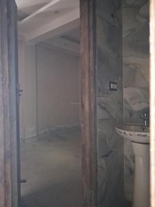 Common Bathroom Image of 950 Sq.ft 2 BHK Apartment / Flat for sale in Hark Sai Homes 4, Sector 49 Noida for Rs. 3500000