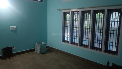 Bedroom Image of 1800 Sq.ft 5 BHK Builder Floor for rent in Lankeshwar Guwahati for Rs. 28000