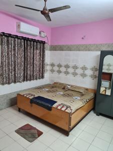 Bedroom Image of 1800 Sq.ft 2 BHK Independent House for rent in Kabir Nagar Raipur for Rs. 23000