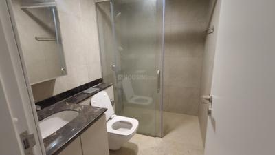Image of 2500 Sq.ft 3 BHK Apartment / Flat for rent in DLF One Midtown, Karampura, New Delhi for Rs. 120000