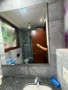 Bathroom Image of 1700 Sq.ft 3 BHK Builder Floor for rent in Sarva Priya Apartments, Hauz Khas New Delhi for Rs. 135000