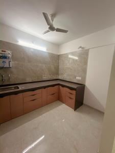 Kitchen Image of 950 Sq.ft 2 BHK Apartment / Flat for rent in Nisarg Siddhi Nisarg Le Rayon, Rahatani Pune for Rs. 30000