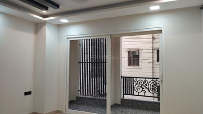 Bedroom Image of 1620 Sq.ft 3 BHK Builder Floor for sale in Anand Vihar New Delhi for Rs. 36500000