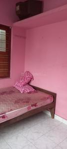 Bedroom Image of 650 Sq.ft 4 BHK Independent House for rent in Thammanam Kochi for Rs. 15000