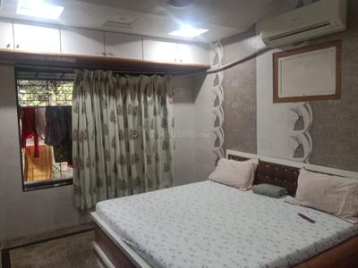 Bedroom Image of 700 Sq.ft 2 BHK Apartment / Flat for rent in Kandivali West Mumbai for Rs. 60000
