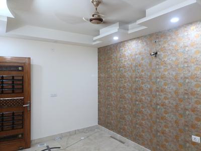 Bedroom Image of 1000 Sq.ft 3 BHK Builder Floor for sale in Laxmi Nagar New Delhi for Rs. 10500000